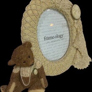 Beige Picture Frame with Bear Accent